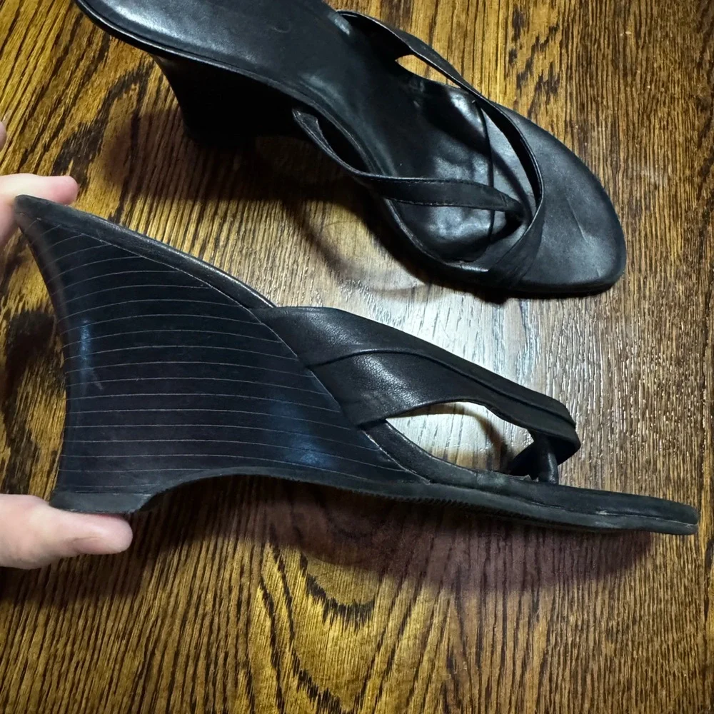 Women’s ALDO Black Wedge Sandals